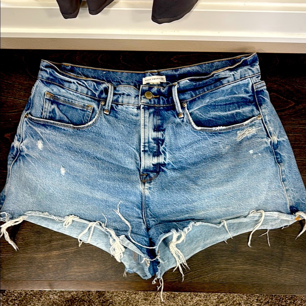 Good American Denim Distressed Women's Shorts